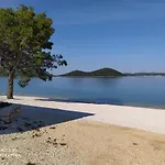 On The - Buqez Eco Holiday home *