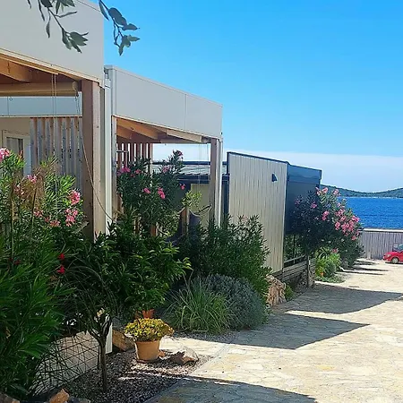 On The - Buqez Eco Holiday home